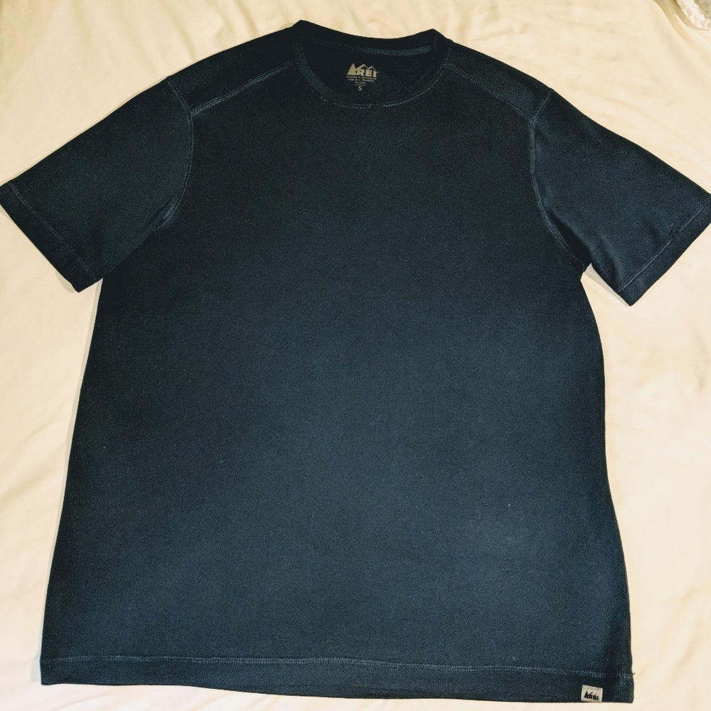 REI men's t shirt
